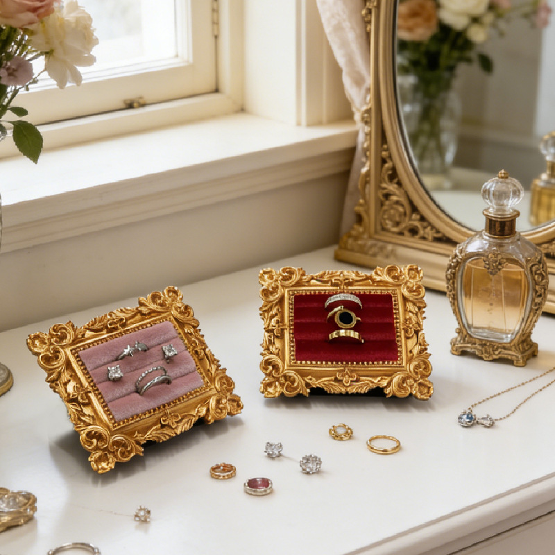 Vintage Picture Frame Ring Dis - Desk Setup Vintage recension och pris