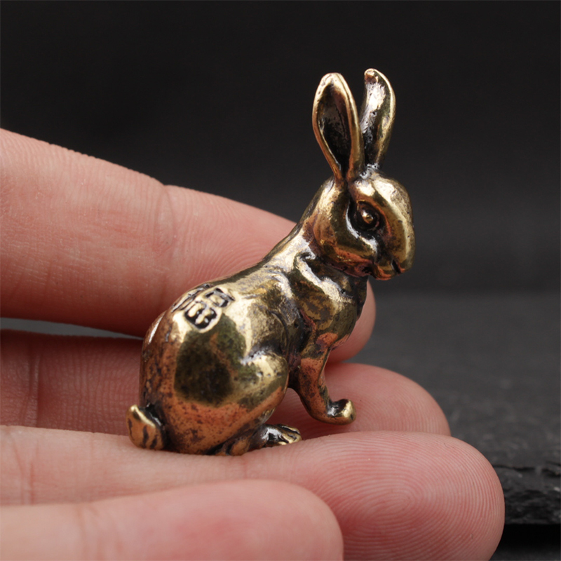 Cute Vintage-Style Rabbit Bras - Desk Setup Shelf recension och pris