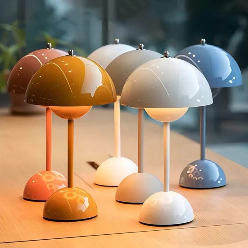 Rechargeable Flower Bud Table  - Desk Setup Girl recension och pris